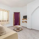 アパート Nikola *