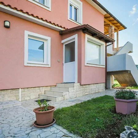 Apartman Nikola Póla