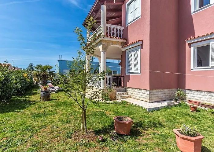 Apartment Nikola Apartman