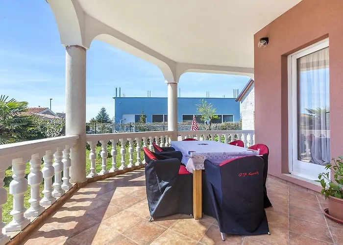 Apartment Nikola Apartman